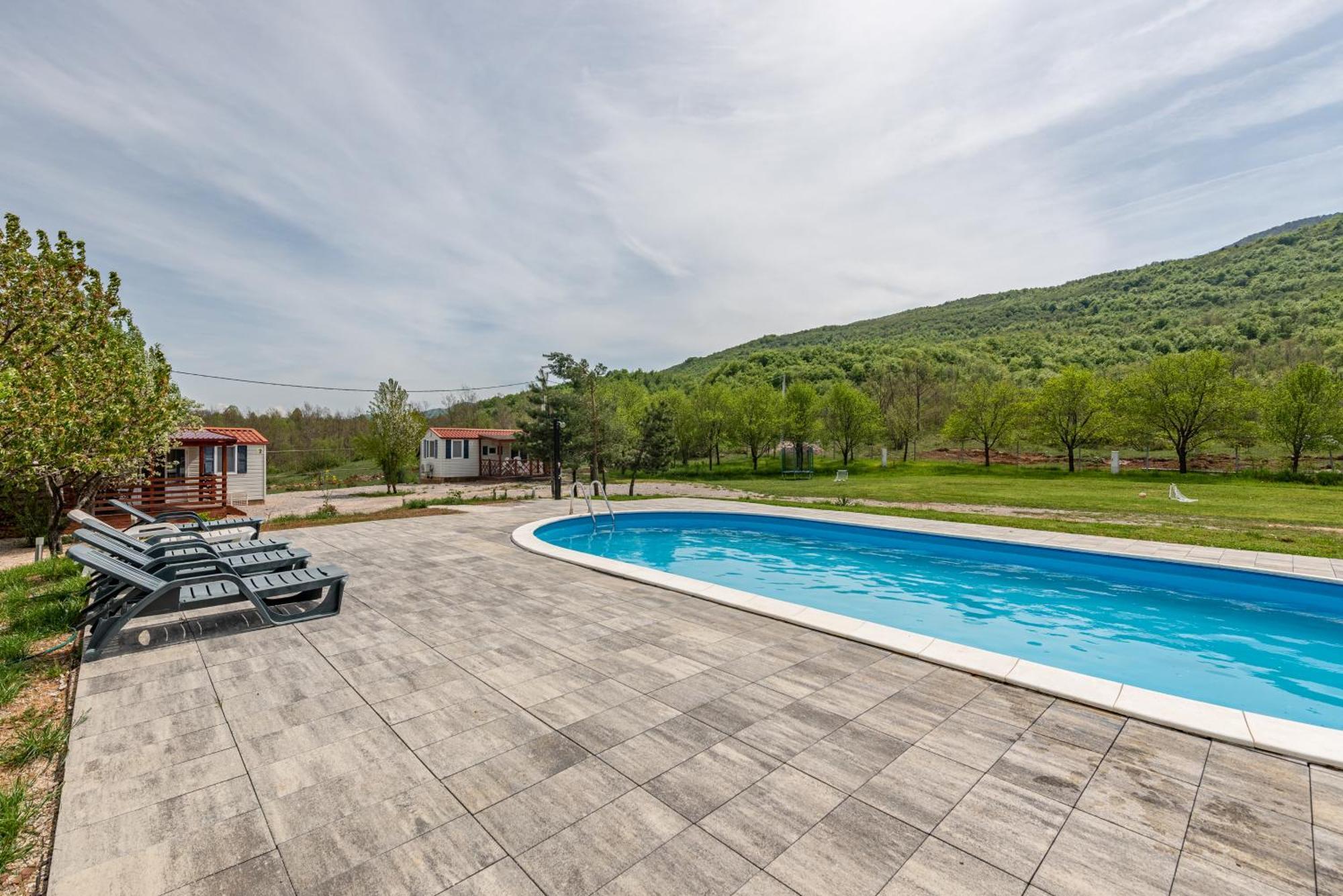 Hotel Holy Hills Sveti Rok Exterior foto